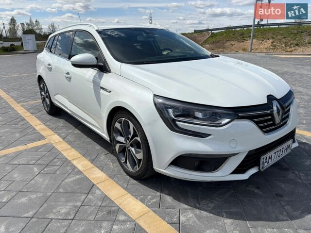 Білий Рено Меган, об'ємом двигуна 1.46 л та пробігом 253 тис. км за 11700 $, фото 1 на Automoto.ua