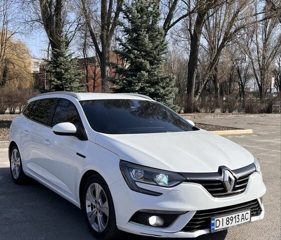 Білий Рено Меган, об'ємом двигуна 1.5 л та пробігом 271 тис. км за 10900 $, фото 1 на Automoto.ua