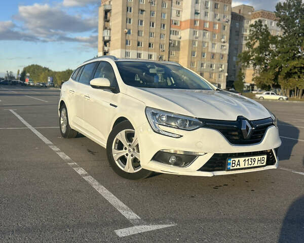 Білий Рено Меган, об'ємом двигуна 1.46 л та пробігом 228 тис. км за 10200 $, фото 1 на Automoto.ua