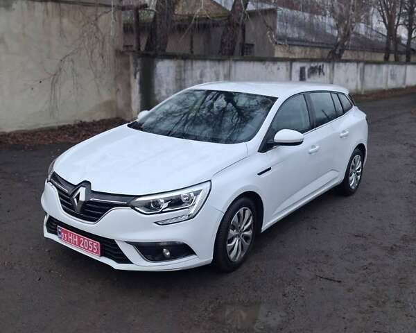 Білий Рено Меган, об'ємом двигуна 1.5 л та пробігом 176 тис. км за 10700 $, фото 1 на Automoto.ua
