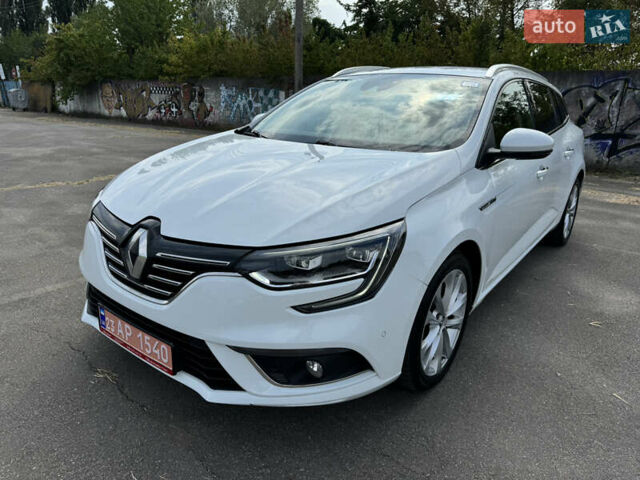 Белый Рено Меган, объемом двигателя 1.46 л и пробегом 268 тыс. км за 11900 $, фото 1 на Automoto.ua