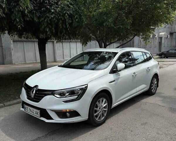 Белый Рено Меган, объемом двигателя 1.46 л и пробегом 139 тыс. км за 14650 $, фото 1 на Automoto.ua