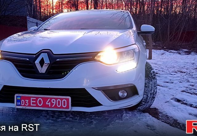 Белый Рено Меган, объемом двигателя 15 л и пробегом 202 тыс. км за 12500 $, фото 1 на Automoto.ua
