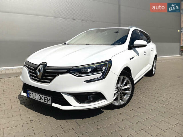 Белый Рено Меган, объемом двигателя 1.5 л и пробегом 239 тыс. км за 12300 $, фото 1 на Automoto.ua