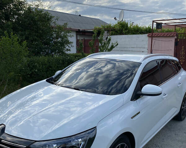 Білий Рено Меган, об'ємом двигуна 1.46 л та пробігом 270 тис. км за 13200 $, фото 1 на Automoto.ua