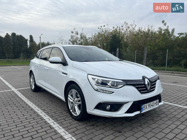 Білий Рено Меган, об'ємом двигуна 1.46 л та пробігом 249 тис. км за 12200 $, фото 1 на Automoto.ua