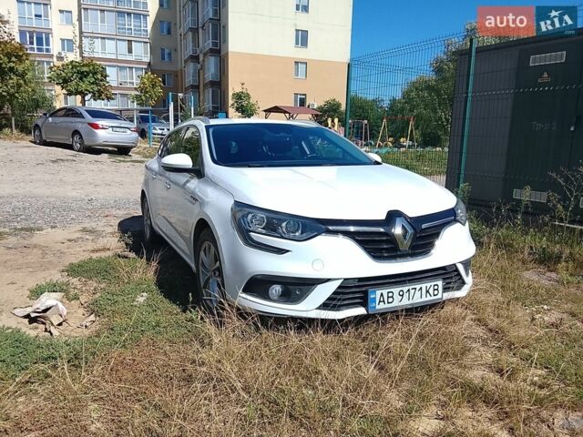 Білий Рено Меган, об'ємом двигуна 1.46 л та пробігом 264 тис. км за 10500 $, фото 1 на Automoto.ua