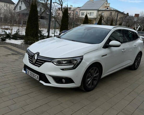 Белый Рено Меган, объемом двигателя 1.6 л и пробегом 218 тыс. км за 13500 $, фото 1 на Automoto.ua