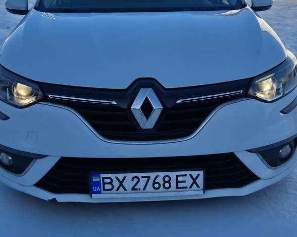 Белый Рено Меган, объемом двигателя 1.46 л и пробегом 255 тыс. км за 11500 $, фото 1 на Automoto.ua