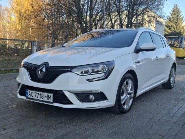 Белый Рено Меган, объемом двигателя 1.46 л и пробегом 227 тыс. км за 11900 $, фото 1 на Automoto.ua