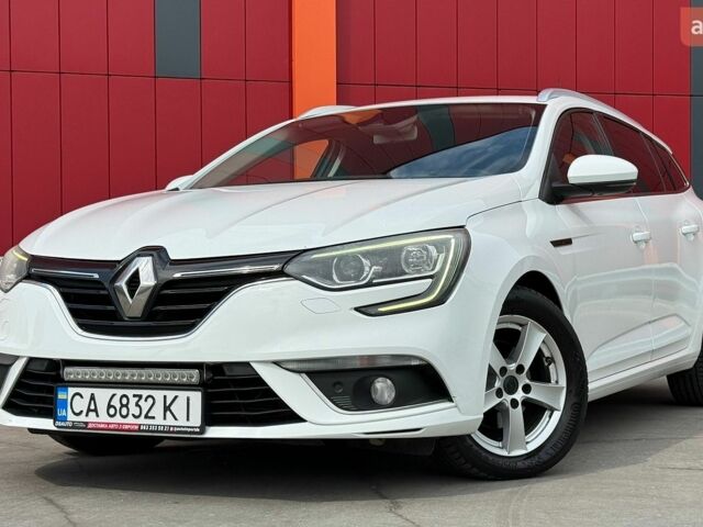 Білий Рено Меган, об'ємом двигуна 1.46 л та пробігом 210 тис. км за 12999 $, фото 1 на Automoto.ua