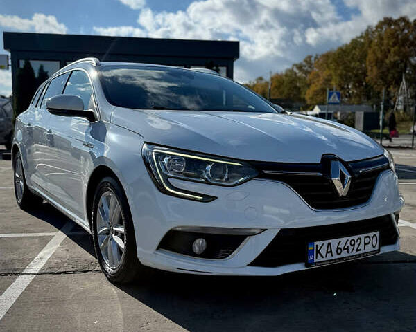 Білий Рено Меган, об'ємом двигуна 1.5 л та пробігом 191 тис. км за 12800 $, фото 1 на Automoto.ua