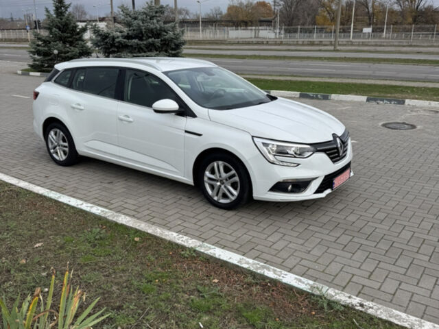Белый Рено Меган, объемом двигателя 1.5 л и пробегом 115 тыс. км за 15200 $, фото 1 на Automoto.ua