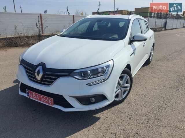 Белый Рено Меган, объемом двигателя 1.46 л и пробегом 134 тыс. км за 14900 $, фото 1 на Automoto.ua