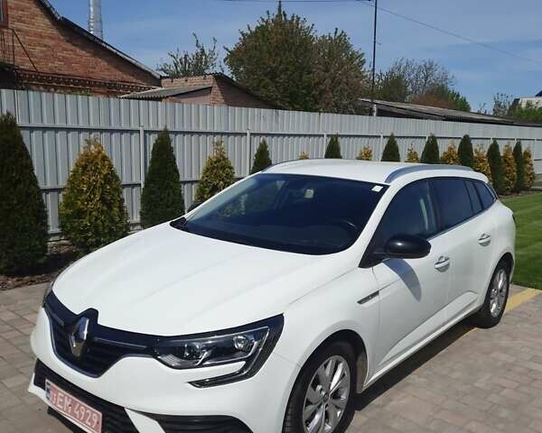 Белый Рено Меган, объемом двигателя 1.33 л и пробегом 207 тыс. км за 11600 $, фото 1 на Automoto.ua