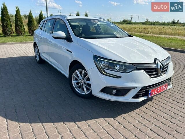 Білий Рено Меган, об'ємом двигуна 1.46 л та пробігом 217 тис. км за 11300 $, фото 1 на Automoto.ua