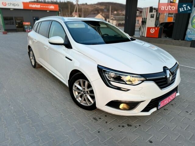 Белый Рено Меган, объемом двигателя 1.46 л и пробегом 185 тыс. км за 14200 $, фото 1 на Automoto.ua