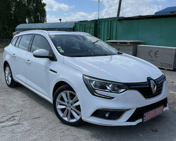 Белый Рено Меган, объемом двигателя 1.5 л и пробегом 223 тыс. км за 12500 $, фото 1 на Automoto.ua