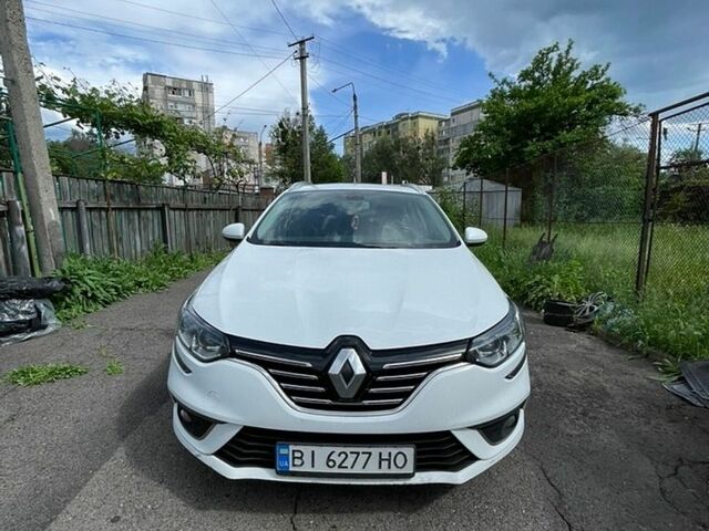 Белый Рено Меган, объемом двигателя 1.46 л и пробегом 262 тыс. км за 12000 $, фото 1 на Automoto.ua