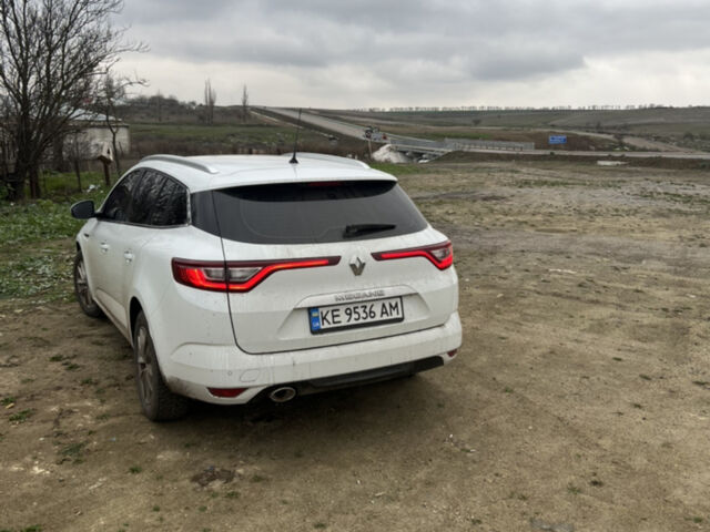 Белый Рено Меган, объемом двигателя 1.46 л и пробегом 222 тыс. км за 13900 $, фото 1 на Automoto.ua