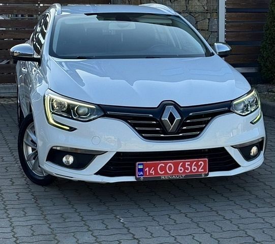 Белый Рено Меган, объемом двигателя 1.46 л и пробегом 198 тыс. км за 13200 $, фото 1 на Automoto.ua