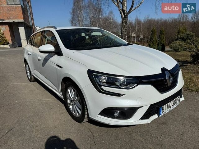 Белый Рено Меган, объемом двигателя 1.46 л и пробегом 183 тыс. км за 13400 $, фото 1 на Automoto.ua