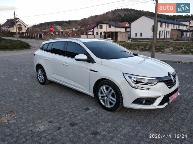 Білий Рено Меган, об'ємом двигуна 1.5 л та пробігом 255 тис. км за 13800 $, фото 1 на Automoto.ua