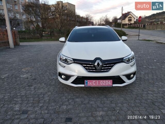 Белый Рено Меган, объемом двигателя 1.5 л и пробегом 255 тыс. км за 13300 $, фото 1 на Automoto.ua