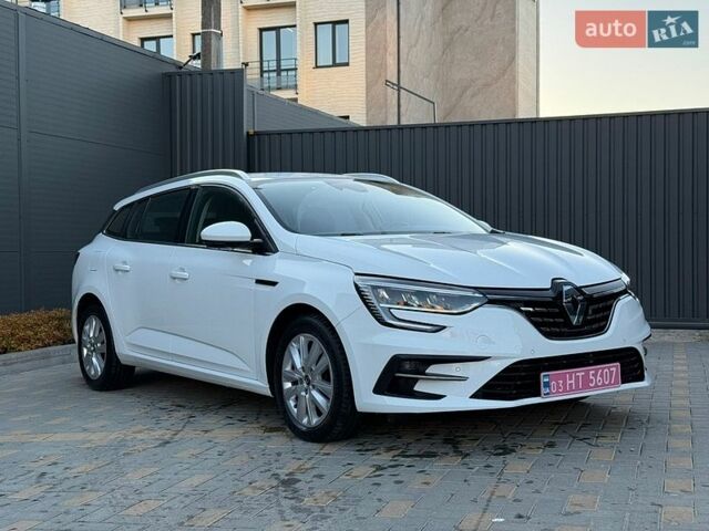 Белый Рено Меган, объемом двигателя 1.5 л и пробегом 168 тыс. км за 15600 $, фото 1 на Automoto.ua