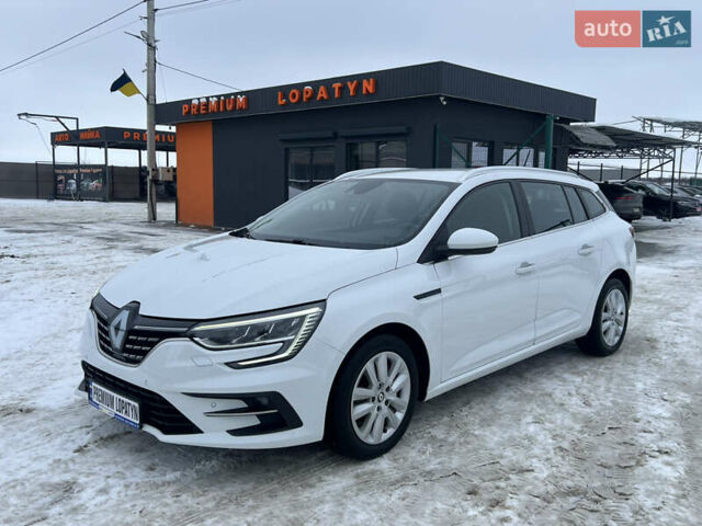 Белый Рено Меган, объемом двигателя 1.46 л и пробегом 202 тыс. км за 16232 $, фото 1 на Automoto.ua
