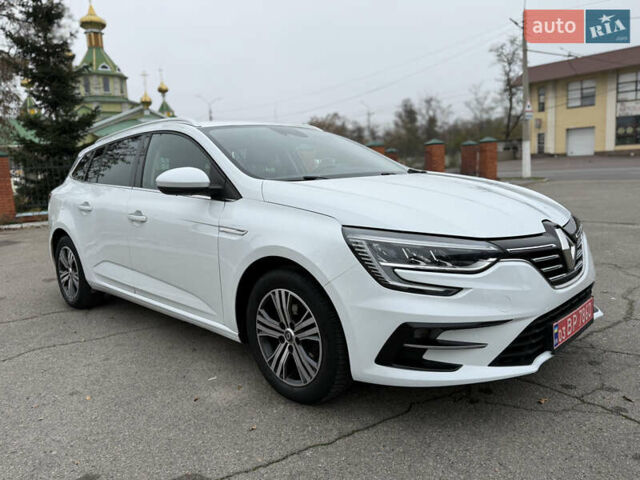 Белый Рено Меган, объемом двигателя 1.5 л и пробегом 138 тыс. км за 15399 $, фото 1 на Automoto.ua