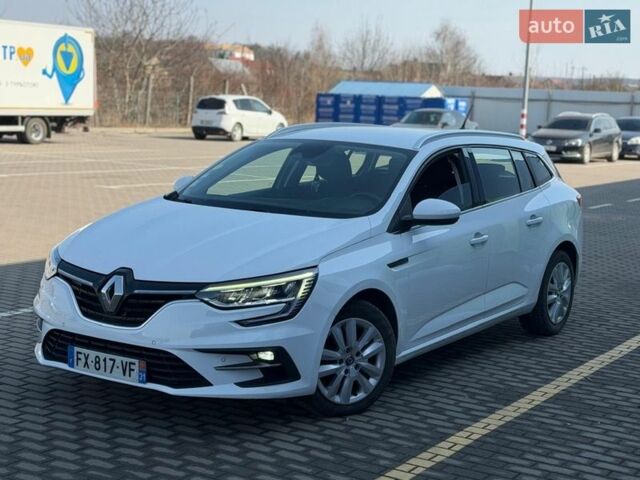 Белый Рено Меган, объемом двигателя 1.5 л и пробегом 160 тыс. км за 15400 $, фото 1 на Automoto.ua