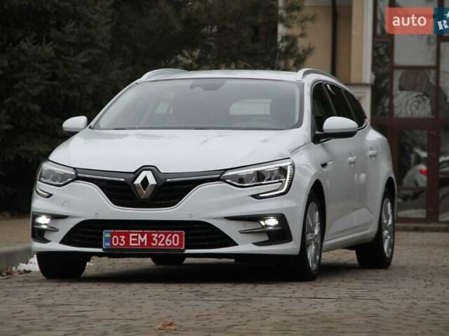 Белый Рено Меган, объемом двигателя 1.5 л и пробегом 335 тыс. км за 11000 $, фото 1 на Automoto.ua