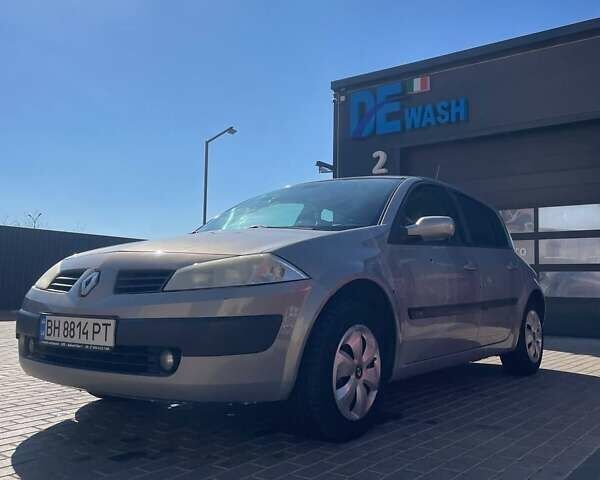 Бежевый Рено Меган, объемом двигателя 1.6 л и пробегом 172 тыс. км за 4300 $, фото 1 на Automoto.ua