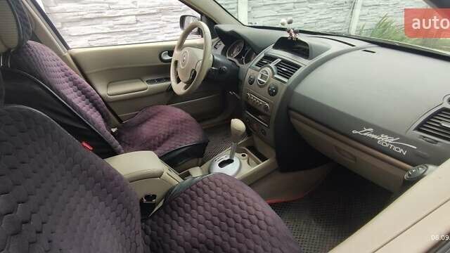 Бежевий Рено Меган, об'ємом двигуна 2 л та пробігом 264 тис. км за 4500 $, фото 1 на Automoto.ua