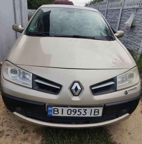 Бежевый Рено Меган, объемом двигателя 2 л и пробегом 264 тыс. км за 4500 $, фото 1 на Automoto.ua