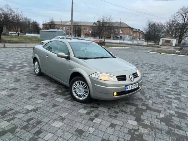 Бежевый Рено Меган, объемом двигателя 1.9 л и пробегом 230 тыс. км за 4300 $, фото 1 на Automoto.ua