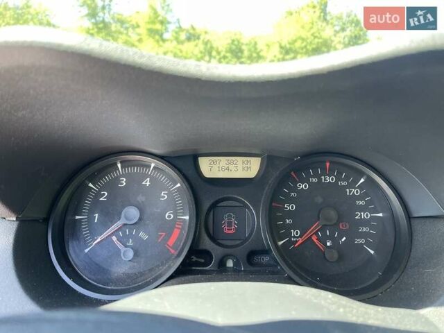 Бежевый Рено Меган, объемом двигателя 1.6 л и пробегом 207 тыс. км за 5500 $, фото 1 на Automoto.ua