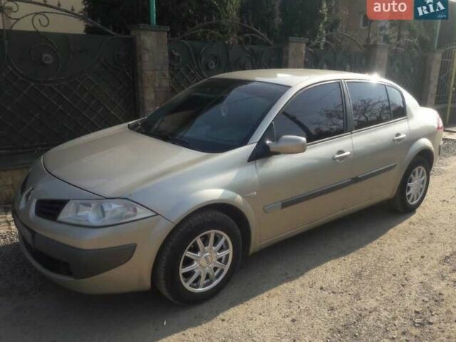 Бежевый Рено Меган, объемом двигателя 1.4 л и пробегом 249 тыс. км за 5700 $, фото 1 на Automoto.ua