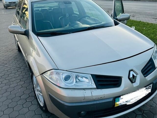 Бежевий Рено Меган, об'ємом двигуна 1.6 л та пробігом 310 тис. км за 4000 $, фото 1 на Automoto.ua