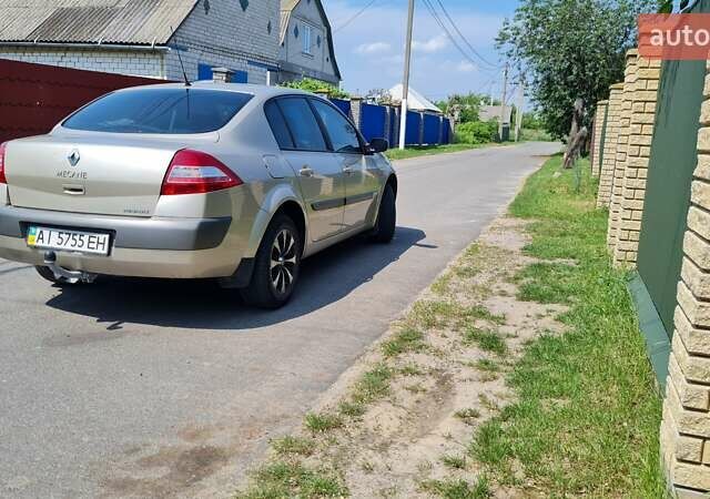 Бежевый Рено Меган, объемом двигателя 1.6 л и пробегом 137 тыс. км за 4600 $, фото 1 на Automoto.ua
