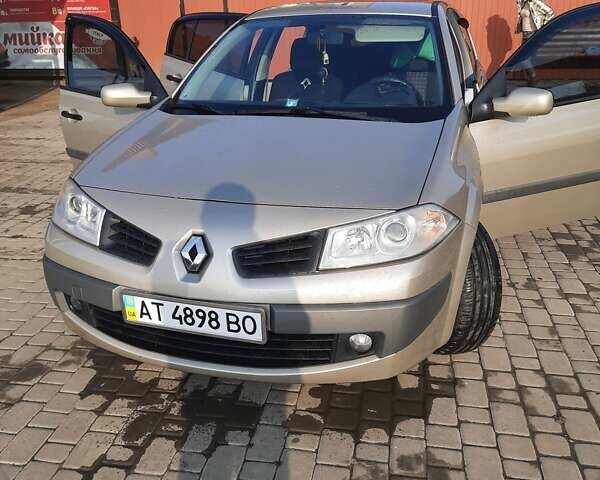 Бежевый Рено Меган, объемом двигателя 1.4 л и пробегом 78 тыс. км за 6500 $, фото 1 на Automoto.ua