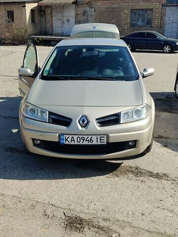 Бежевий Рено Меган, об'ємом двигуна 1.6 л та пробігом 184 тис. км за 4800 $, фото 1 на Automoto.ua