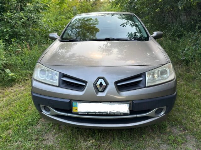 Бежевий Рено Меган, об'ємом двигуна 1.4 л та пробігом 148 тис. км за 4500 $, фото 1 на Automoto.ua