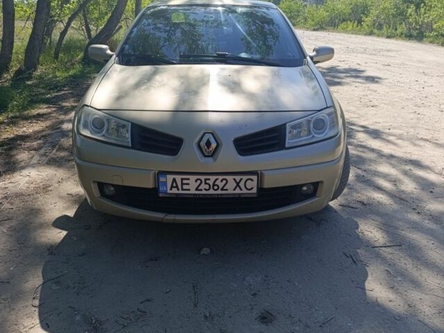 Бежевый Рено Меган, объемом двигателя 0 л и пробегом 285 тыс. км за 4850 $, фото 1 на Automoto.ua