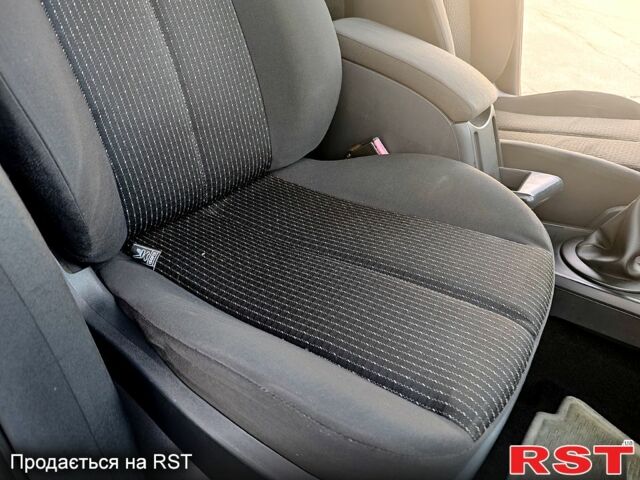 Бежевый Рено Меган, объемом двигателя 1.6 л и пробегом 203 тыс. км за 5150 $, фото 1 на Automoto.ua