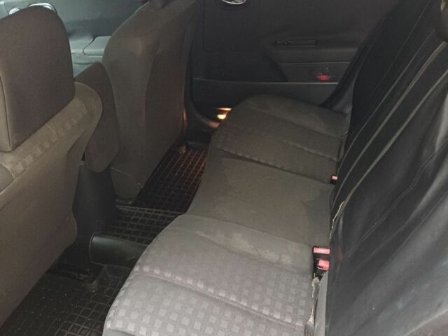 Бежевый Рено Меган, объемом двигателя 1.6 л и пробегом 270 тыс. км за 4500 $, фото 1 на Automoto.ua