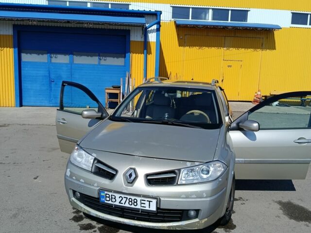 Бежевый Рено Меган, объемом двигателя 1.6 л и пробегом 248 тыс. км за 3500 $, фото 1 на Automoto.ua