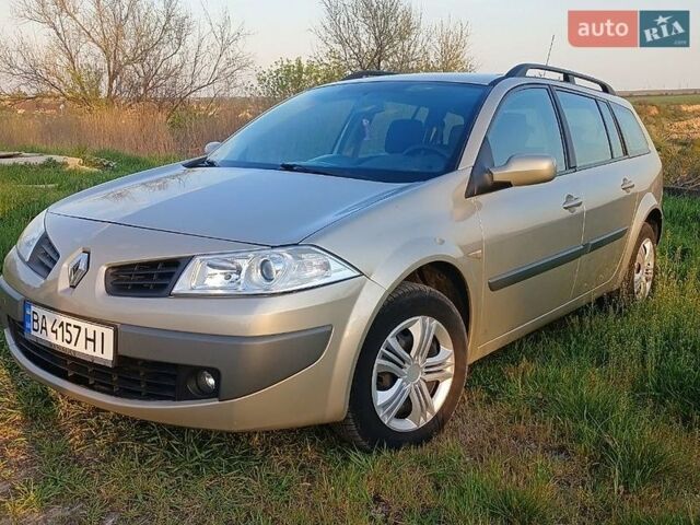 Бежевый Рено Меган, объемом двигателя 1.46 л и пробегом 330 тыс. км за 5300 $, фото 1 на Automoto.ua