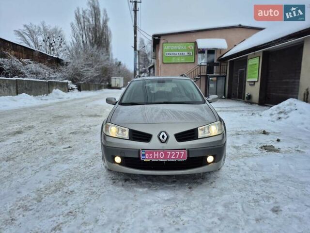 Бежевый Рено Меган, объемом двигателя 1.6 л и пробегом 135 тыс. км за 5400 $, фото 1 на Automoto.ua